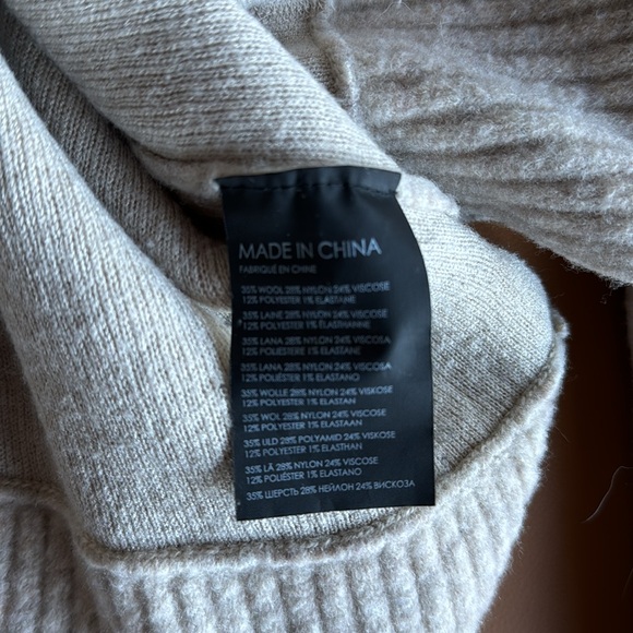 Club Monaco wool blend sweater - Picture 3 of 4